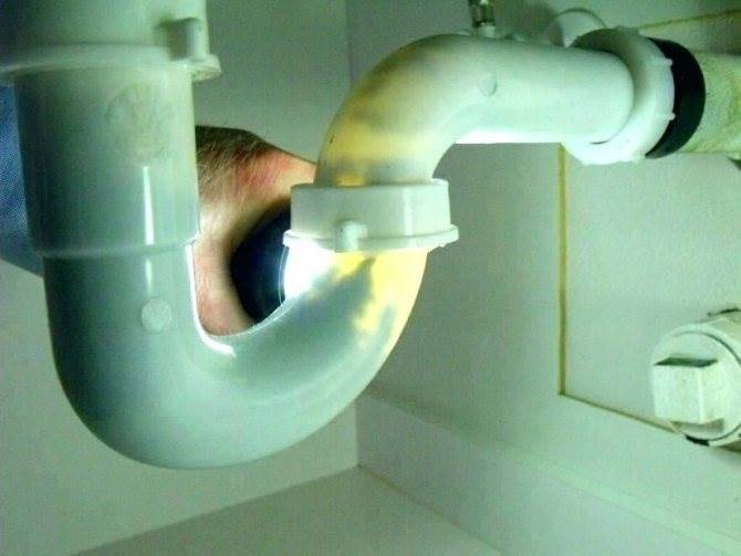 Булькает в Раковине Когда Соседи Сливают Воду Виды неисправностей