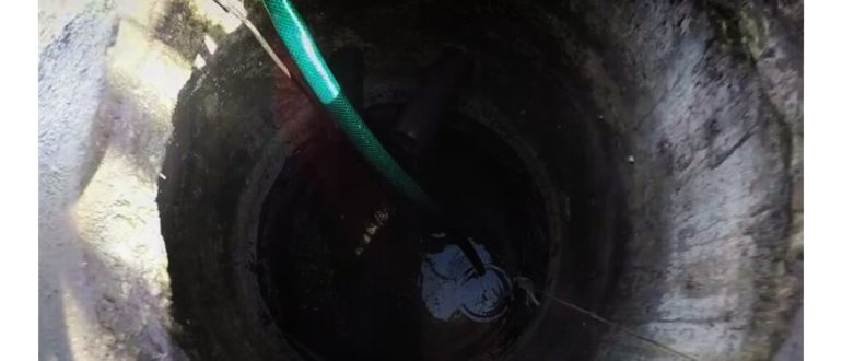 Скважина зимой на даче