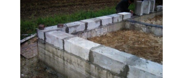 Первый ряд блоков