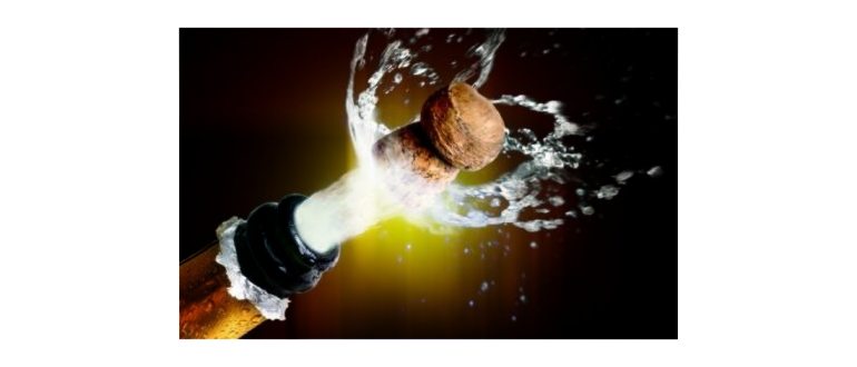 звук журчания воды слушать