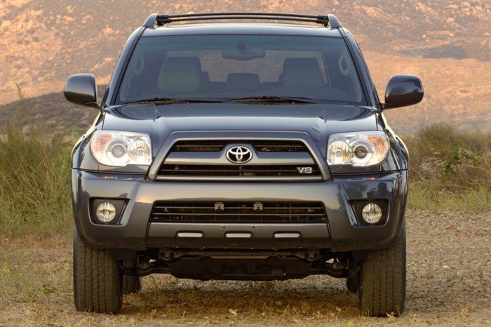 Замена лобового стекла Toyota
